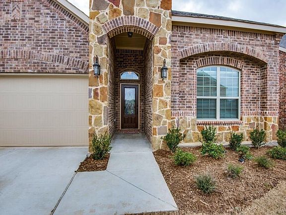 2nd image of 1008 Lake Meadow Ln