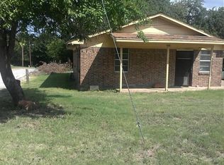 201 Booker St, Kaufman, TX 75142