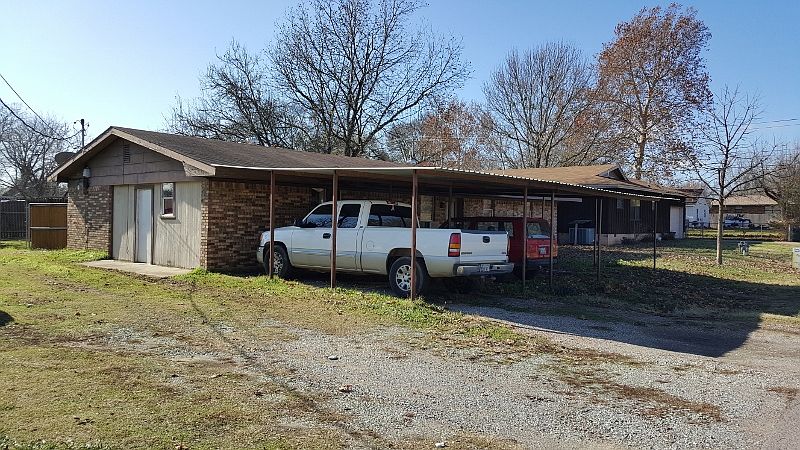 2nd image of 101 Wells Rd
