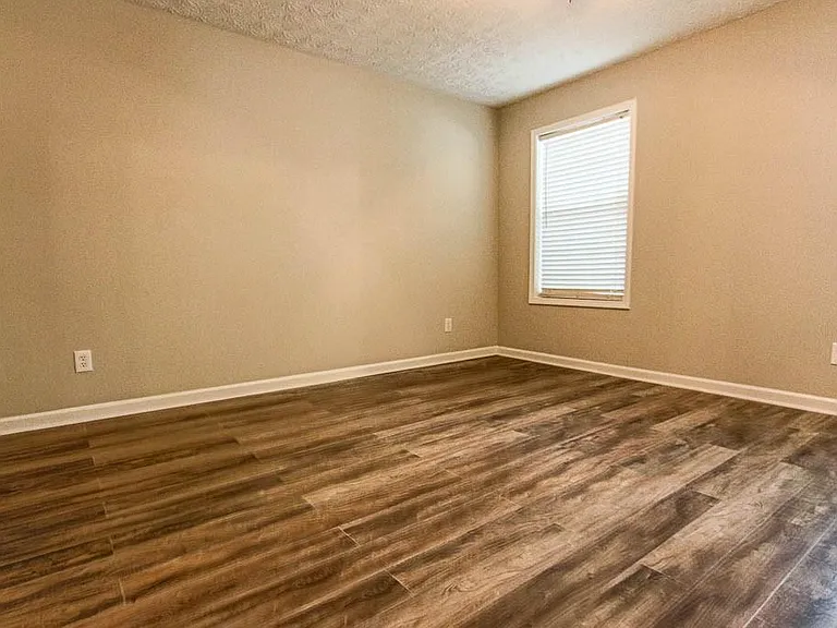 2745 Highland Rdg NW — Photo 6