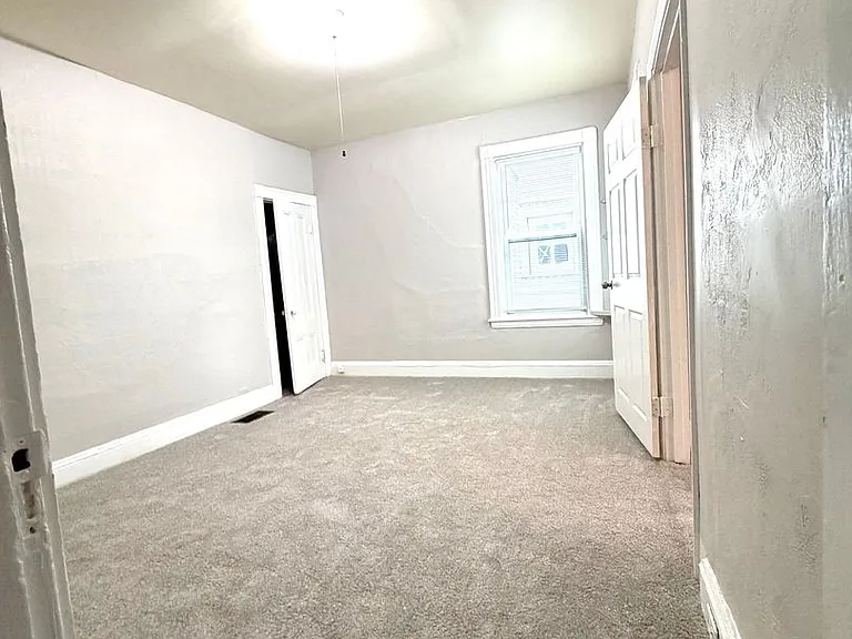 26 Blaine St #4 — Photo 7