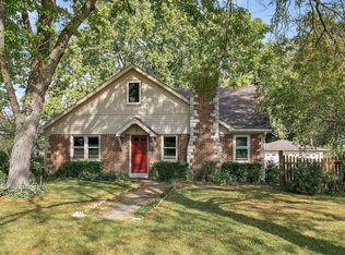 827 Kendall St, Geneva, IL 60134