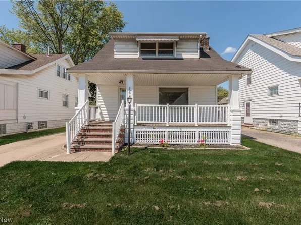 4004 E 41st St, Newburgh Heights, OH 44105