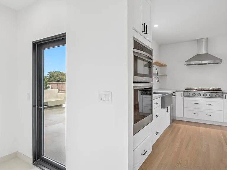1061 Buena Vista Way — Photo 19