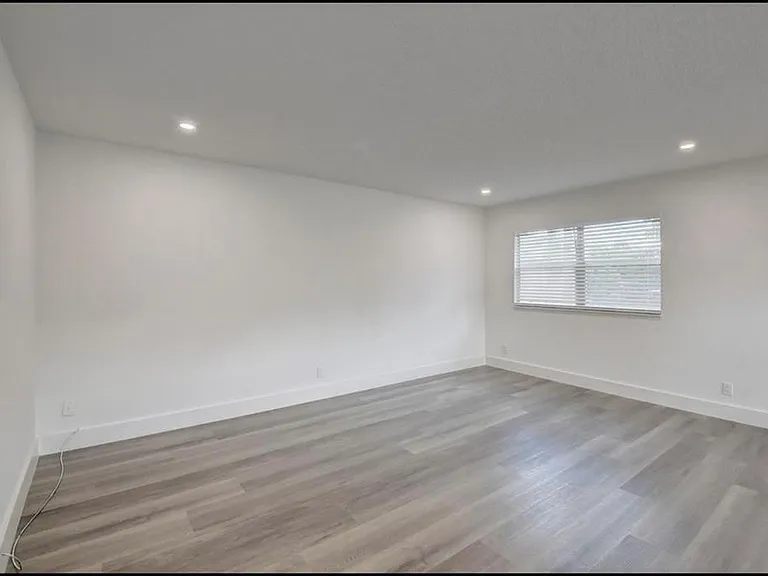 125 Brittany Way #125-C — Photo 5