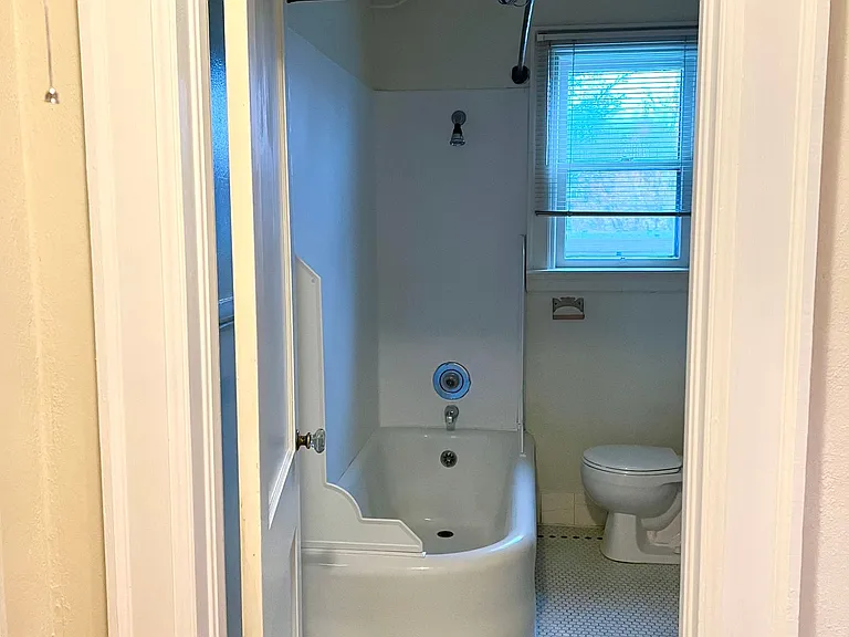Wilder Apts — Photo 27