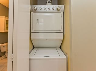 843 W Monroe St APT 2F, Chicago, IL 60607