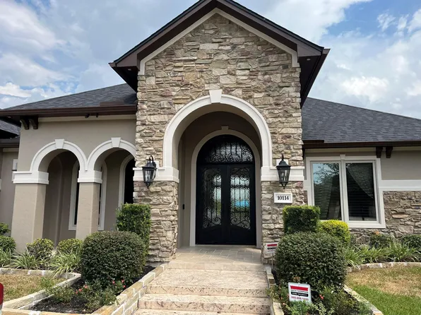 10114 E Frio River Cir, Cypress, TX 77433