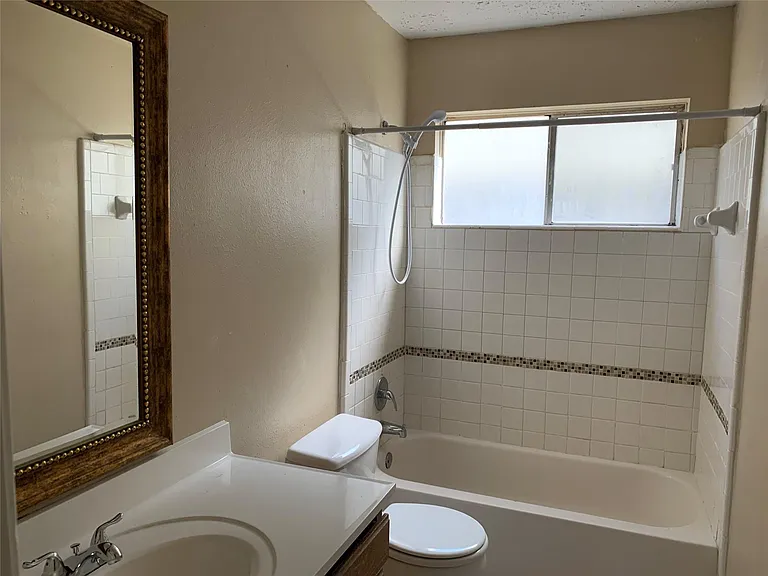 2511 Radcliffe Dr — Photo 7