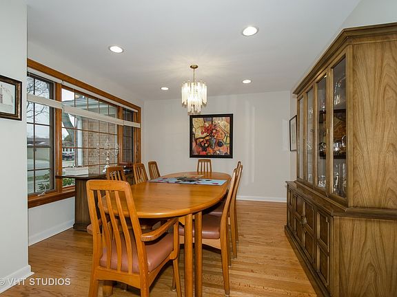4th image of 9009 Tripp Ave