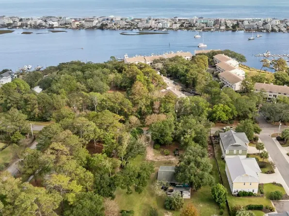 109 Reef Road, Carolina Beach, NC 28428