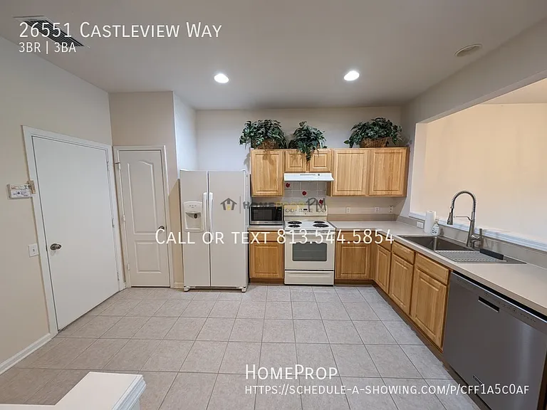 26551 Castleview Way — Photo 4