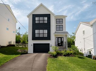 64 Angler Dr, Halifax, NS B3R 0C8