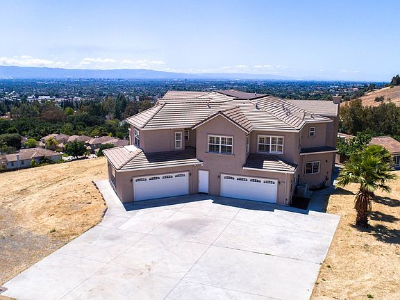 2nd image of 3650 Pleasant Knoll Ct