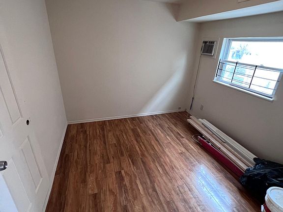 5th image of 625 Travis Ave Floor 1
