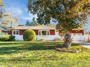 4326 Amber Dr, Eagan, MN 55122