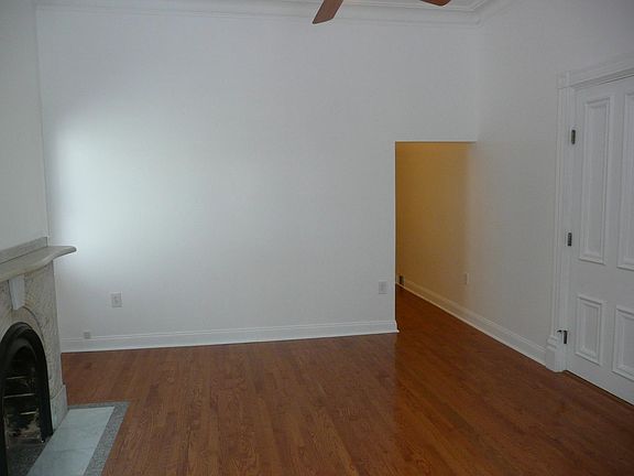 Living room - 2nd view