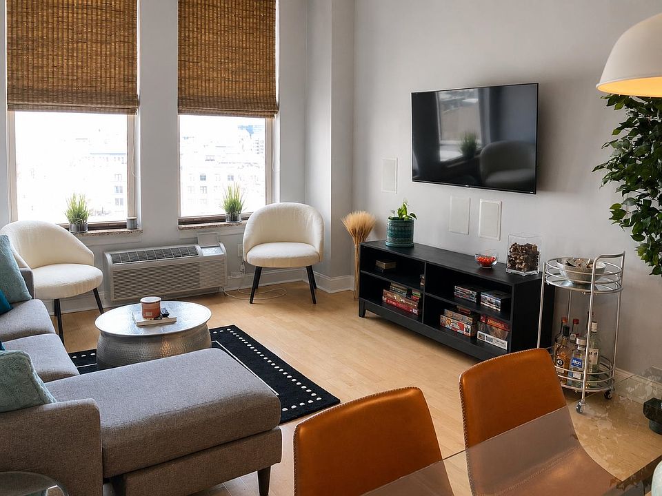 1st image of 10 Regent St APT 808