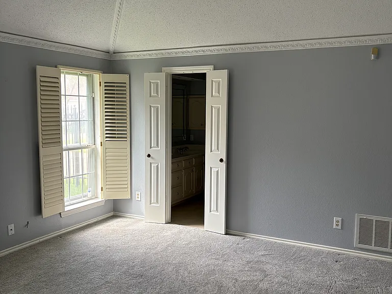 2738 Hickory Bend Dr — Photo 10
