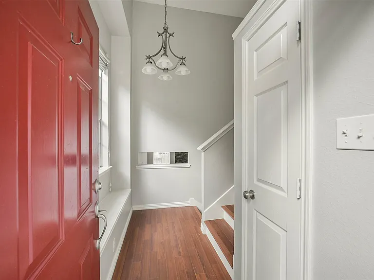 11 Verbena Bend Pl — Photo 4