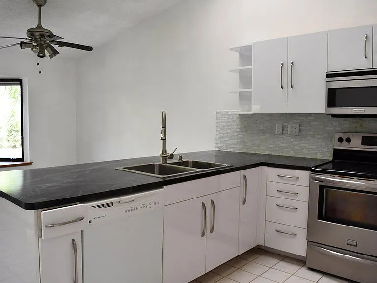 13492 Exotica Ln — Photo 2