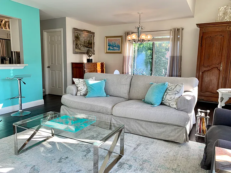 1465 E Putnam Ave #414 — Photo 5