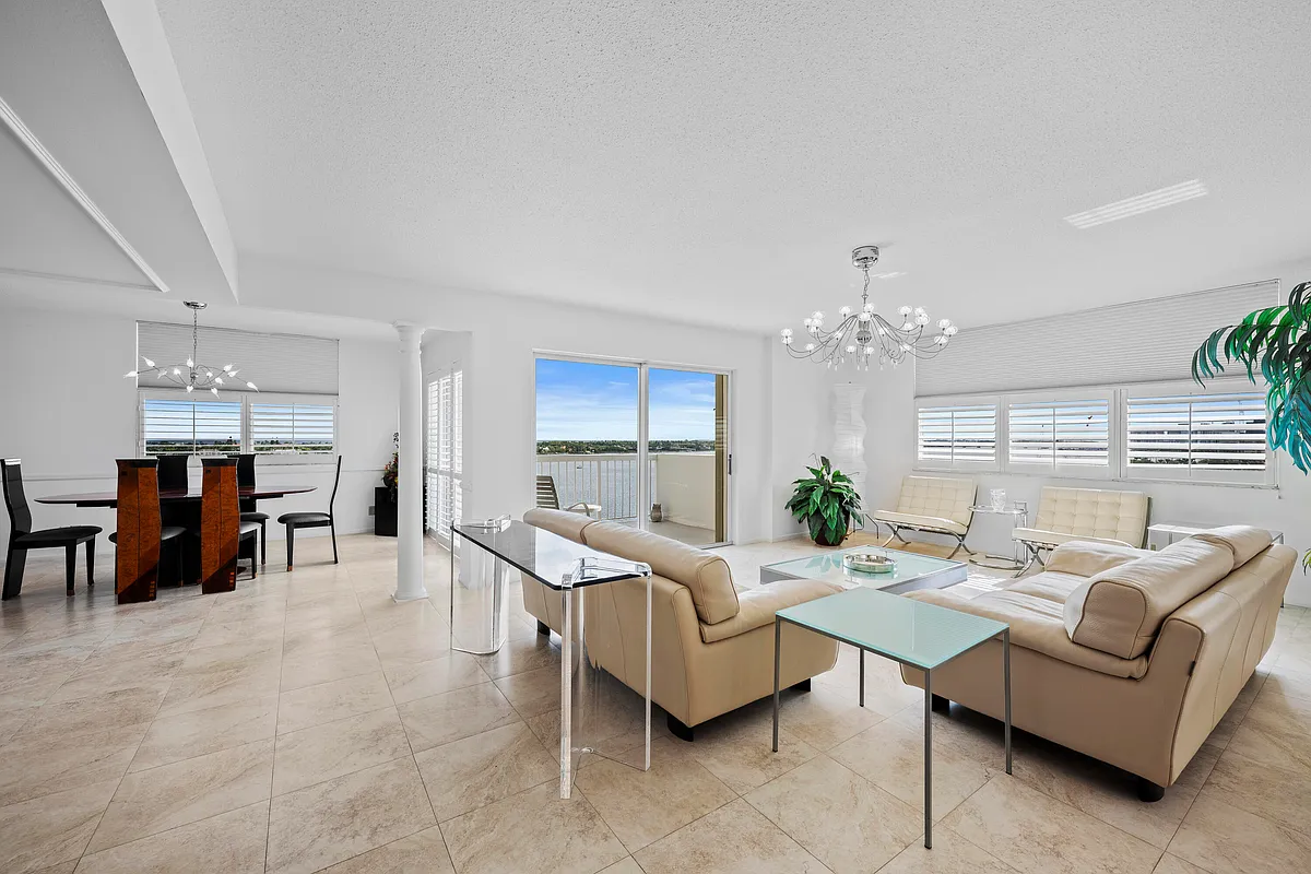 Building Photo - 2600 N Flagler Dr #1007