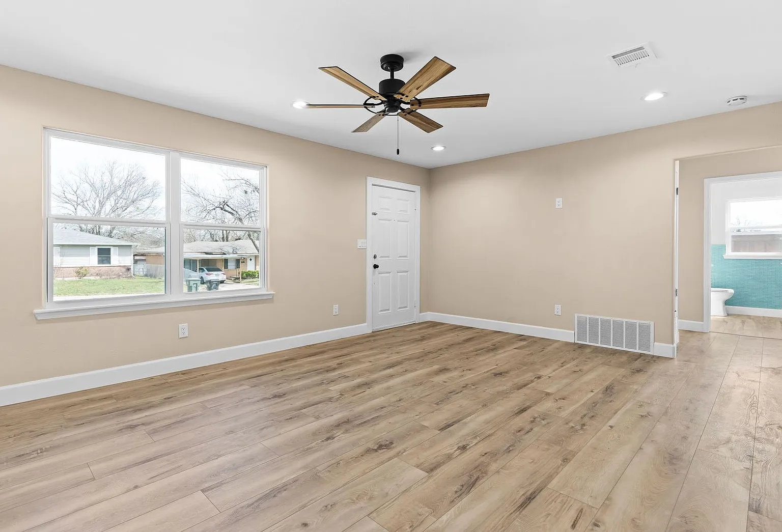 Fully Renovated — Photo 2
