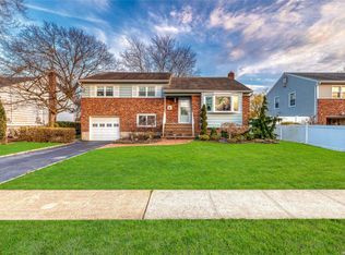 2835 Willard Ave, Oceanside, NY 11572