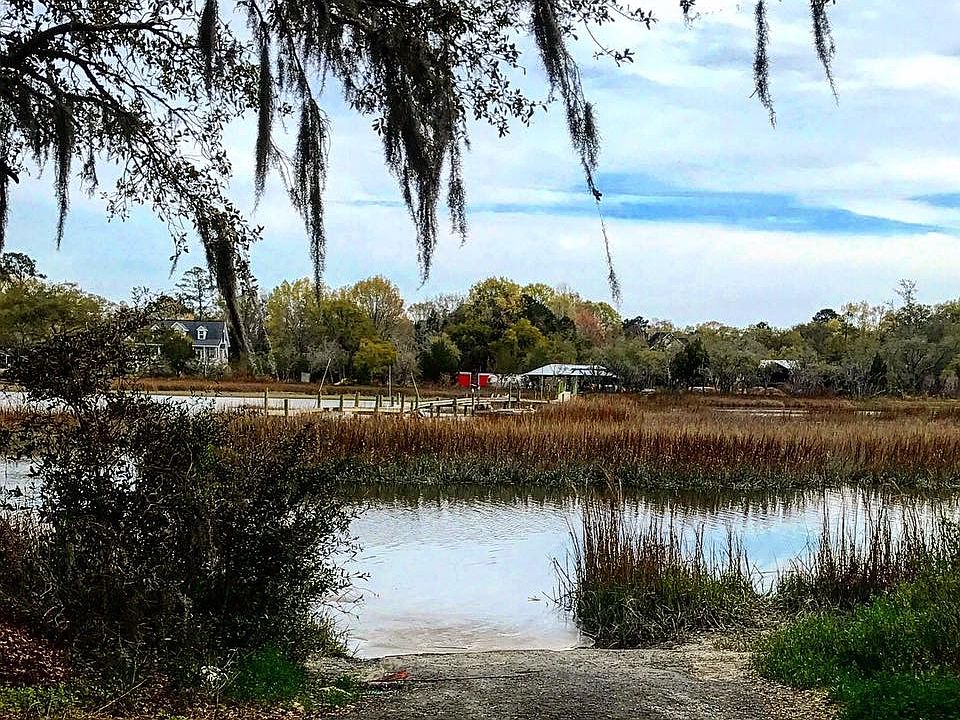 2nd image of Riley Rd