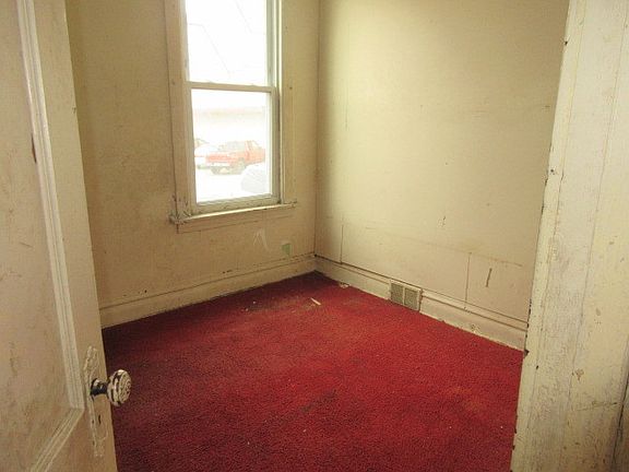 5th image of 2341 N Monticello Ave