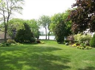 6095 Black Wolf Point Rd, Oshkosh, WI 54902