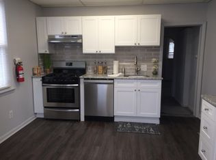 214 N Forklanding Rd, Maple Shade, NJ 08052