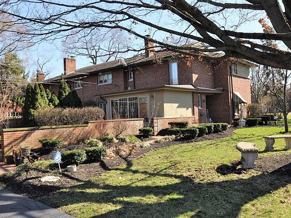 2nd image of 1970 Elmwood Ave
