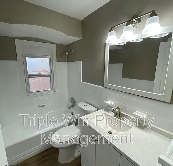 802 Rowles Ave — Photo 21