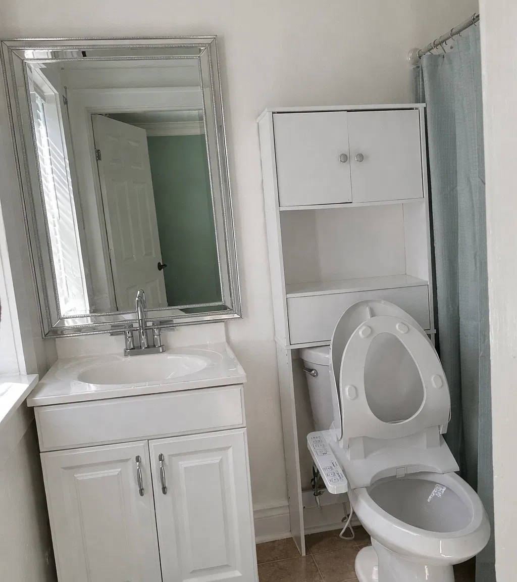5 bed, 1800 sqft, $2,000 — Photo 4
