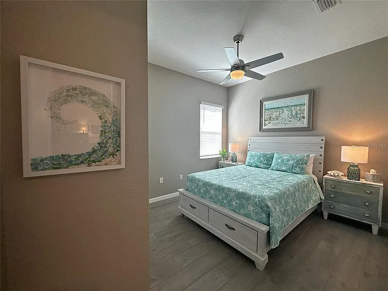 25115 Longmeadow Dr — Photo 25
