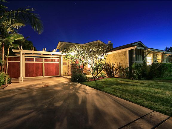 2nd image of 3451 Elsinore Pl