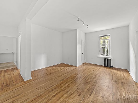 3rd image of 267 Lincoln Pl #2A4A