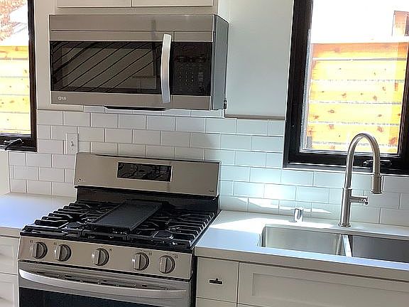 3rd image of 732 Bond Ave Unit D
