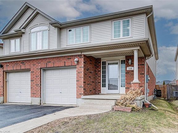 3rd image of 116 Commonwealth St