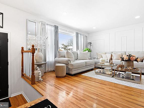 4th image of 825 Densmore Rd