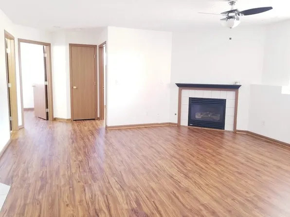 1230 Murray St NE Unit 3, Cedar Rapids, IA 52402