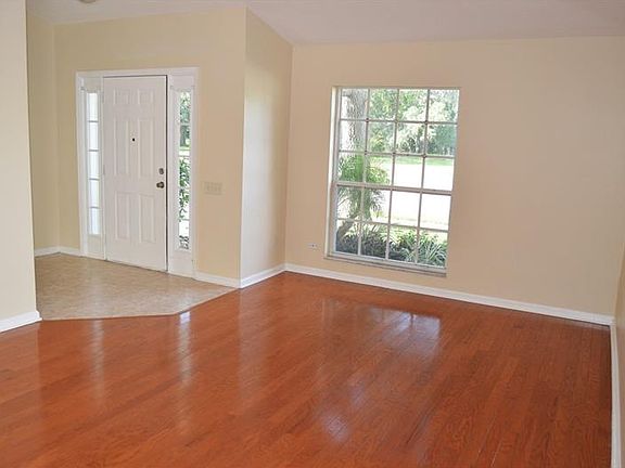 2nd image of 1824 Pine Bay Dr
