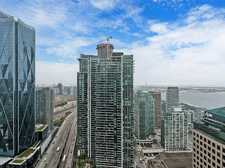 88 Harbour St #4204 — Photo 34