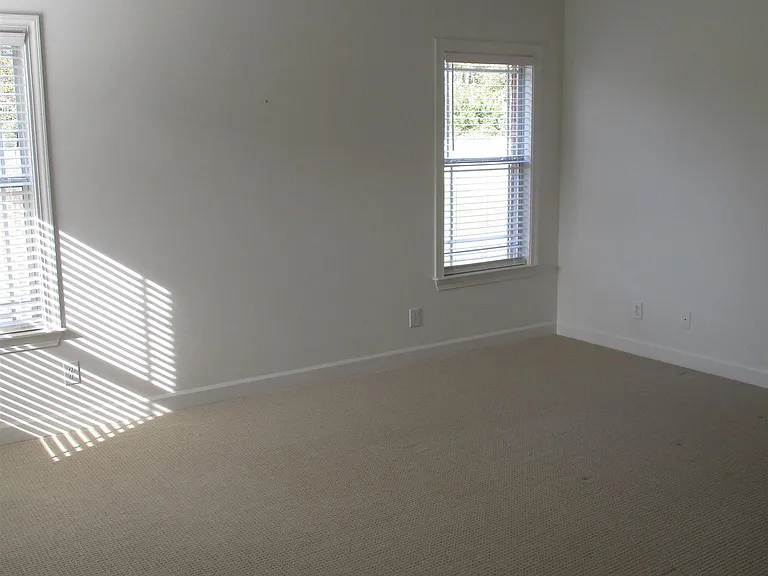 9153 Parliament Cir — Photo 8