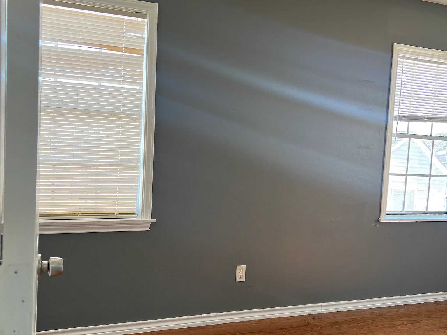 620 Shaver St — Photo 3
