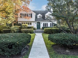 11 Burkewood Rd, Mount Vernon, NY