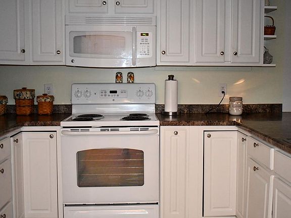 5th image of 803 E Liberty St