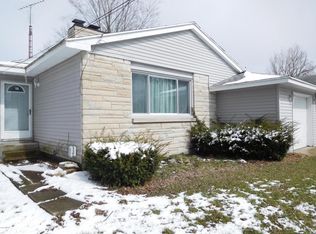 207 State Line Rd, Niles, MI 49120